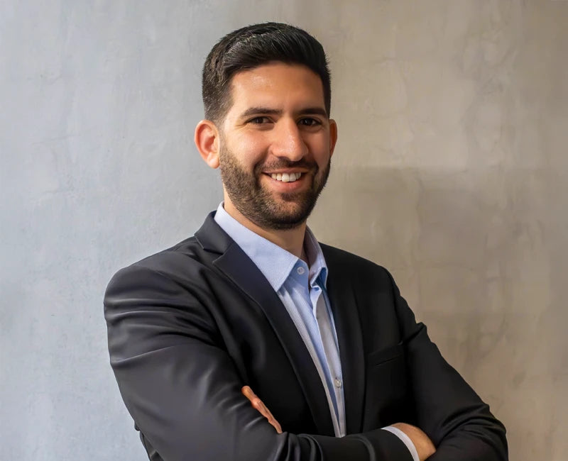 Yakir Solcman is the CEO and Founder of GDT Dental Implants